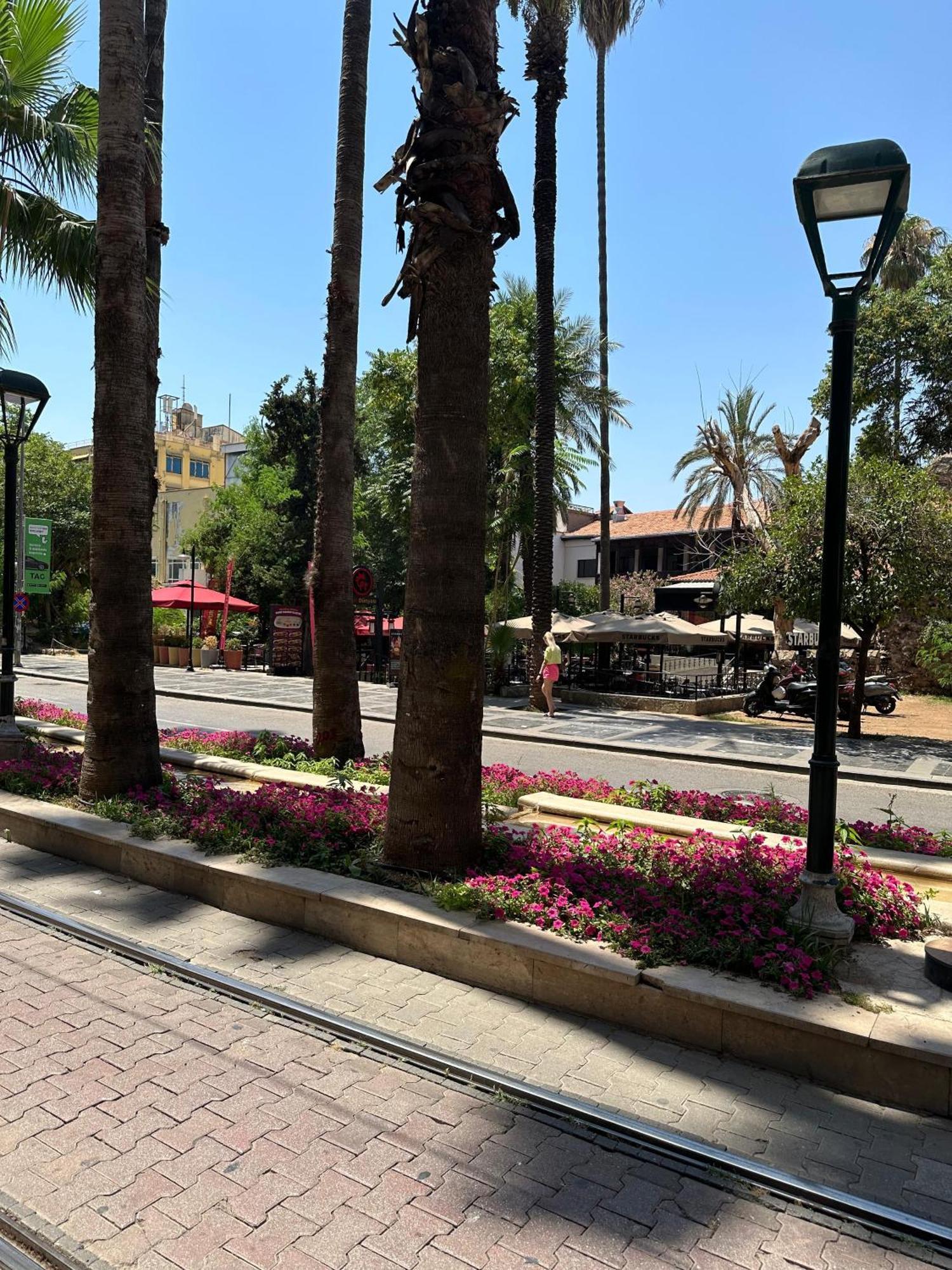 Loost Town Inn Hotel Antalya Zewnętrze zdjęcie